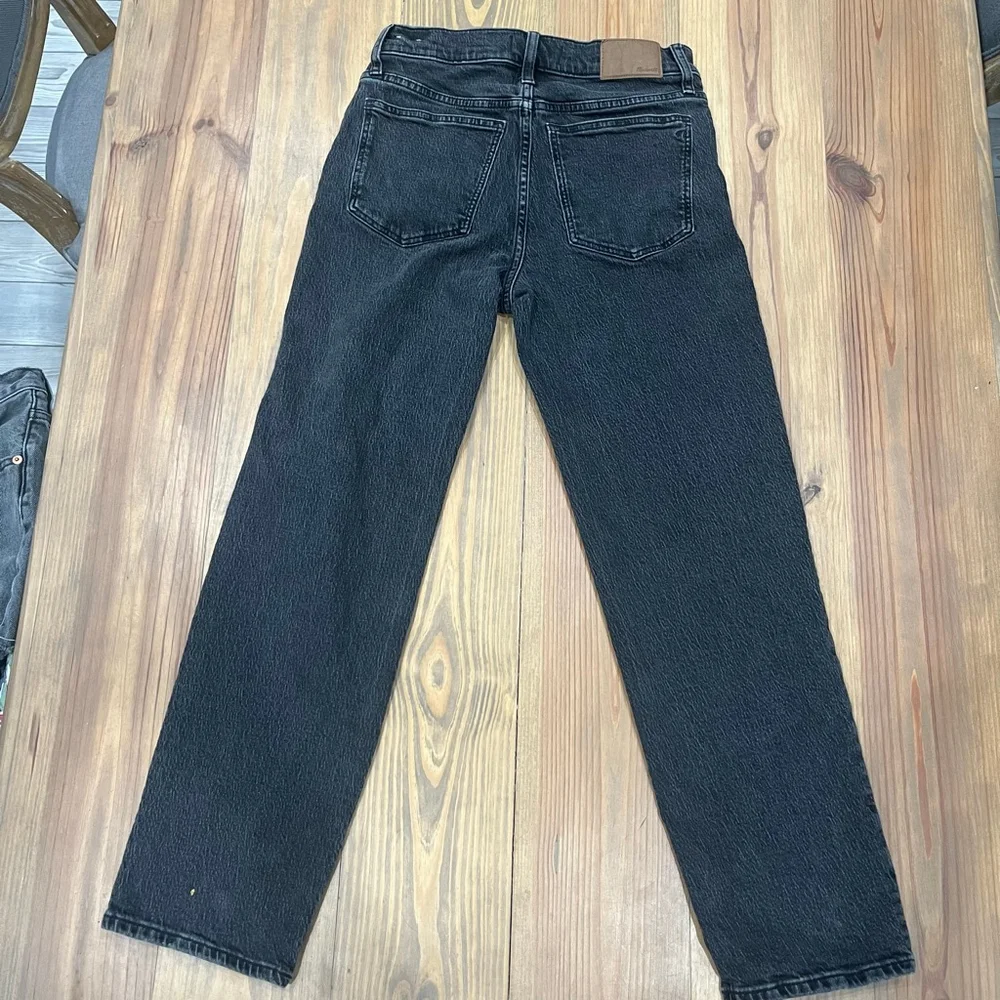 Women's Madewell Mid-Rise Perfect Vintage Straight Jeans Black‎ Size 27 0008 B1